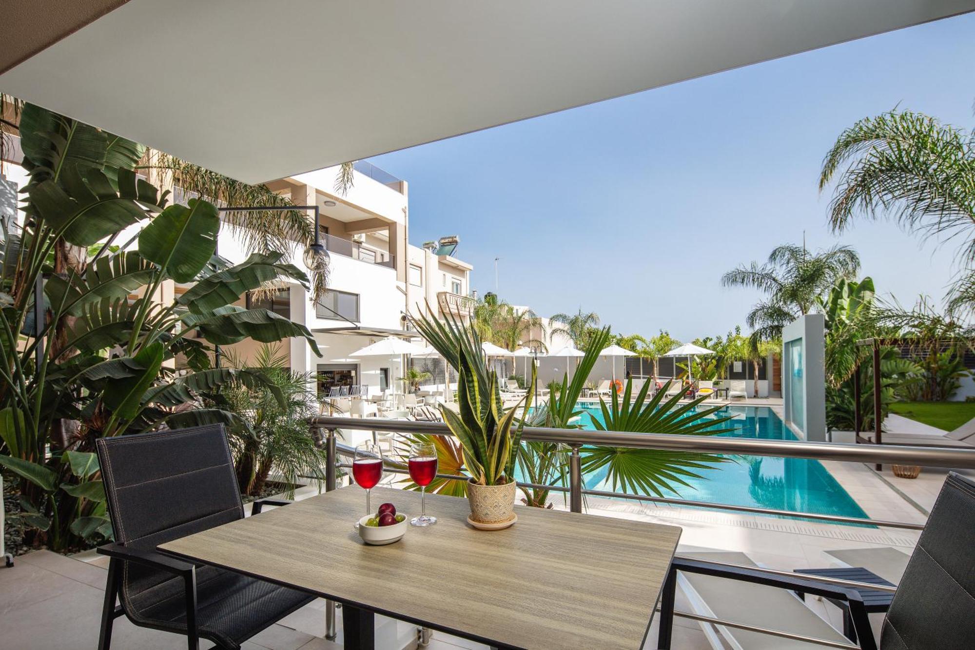 Hotel Sapphire Horizon